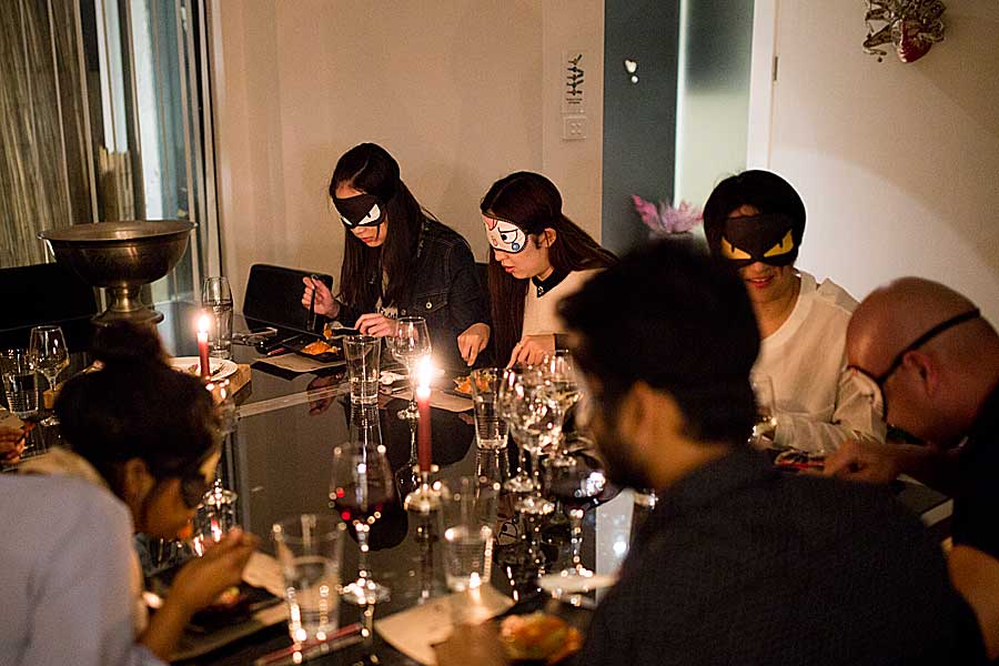 Blinfolded Dinner - dining in the dark