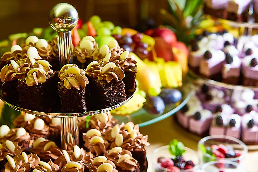 Birthday catering - birthday cake on a stand