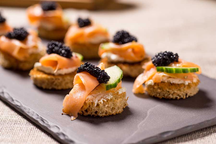 Amuses Bouches Aus Wildräucherlachs — Rezepte Suchen