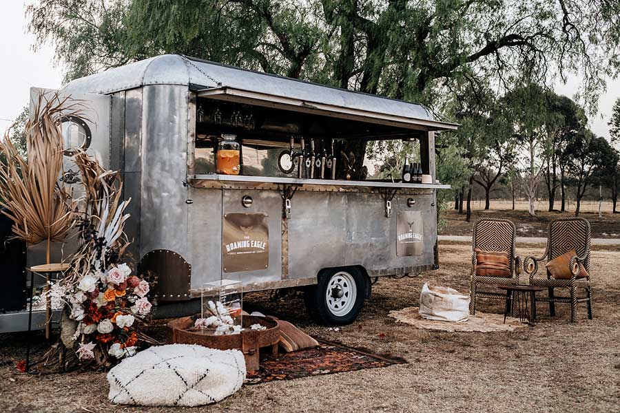 rustic-wedding-bar-idea