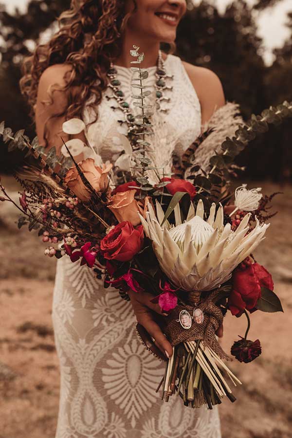 rustic-wedding-native-flowers