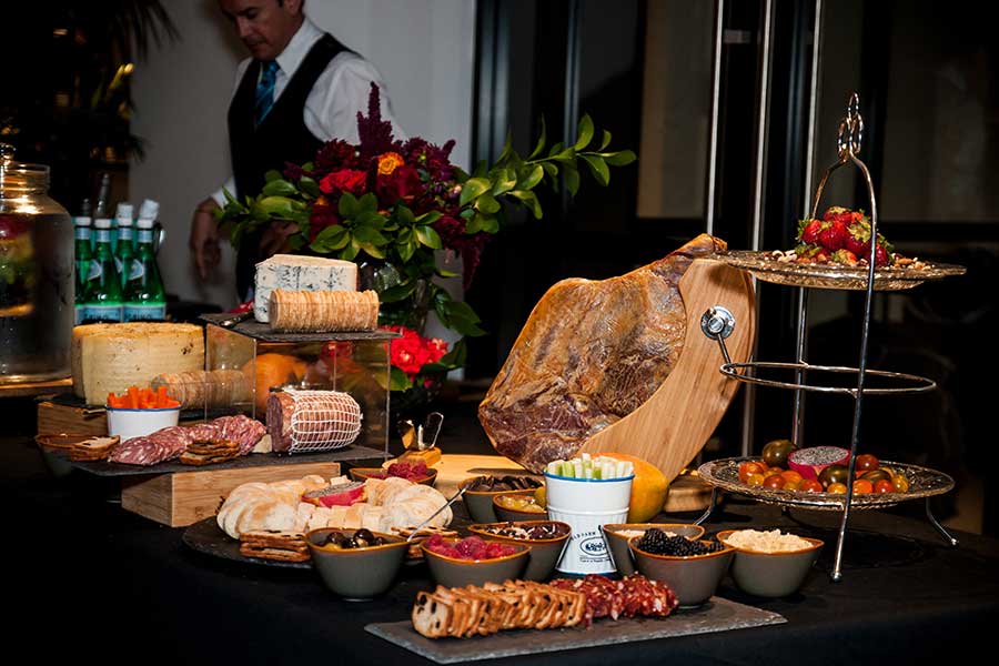 luxury-grazing-table