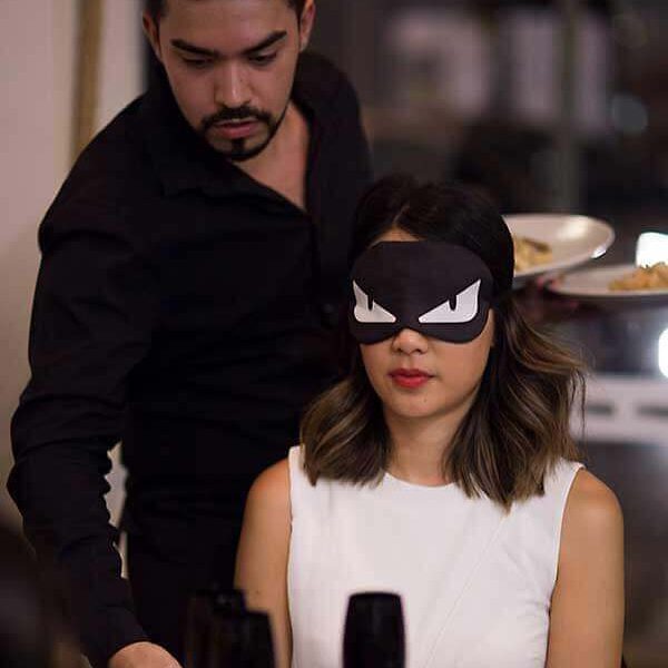 Blindfold Dinner - serving