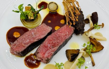 Chef Lyan Shim Sous vide Wagyu sirloin, onion soubise, charred cipollini onion , red wine Jus, crispy Enoki.