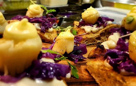Chef Raffaele de Falco Gourmet pizza Seared scalopp